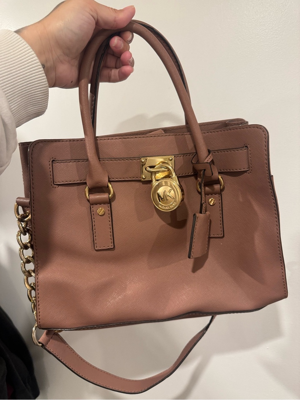 Michael Kors Dusty Rose Saffiano Leather Satchel with Gold Hardware - Picture 2 of 7